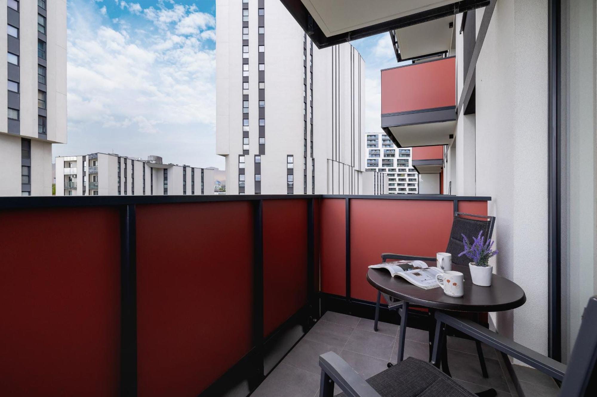 Modern Apartment With Parking Near Tauron Arena By Rent Like Home Краків Екстер'єр фото